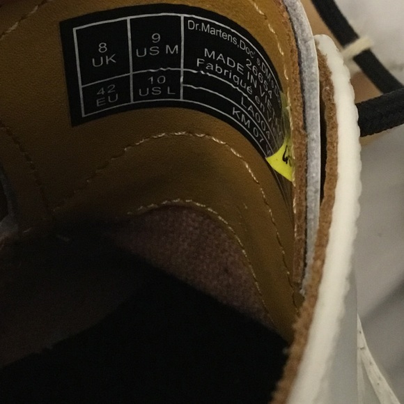 DR MARTENS SHOES - Picture 4 of 16